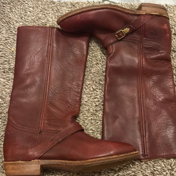 Frye Shoes - VINTAGE GENUINE LEATHER FRYE BOOTS